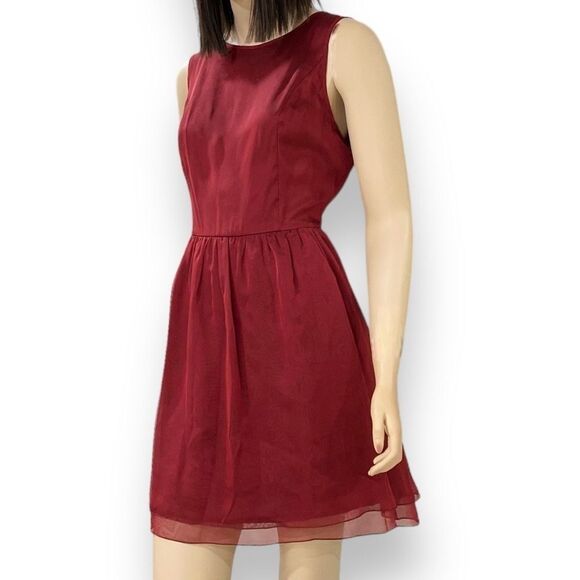 Garnet Red Sleeveless Satin Fit & Flare Above Knee Formal Dress - NEW - Picture 2 of 4